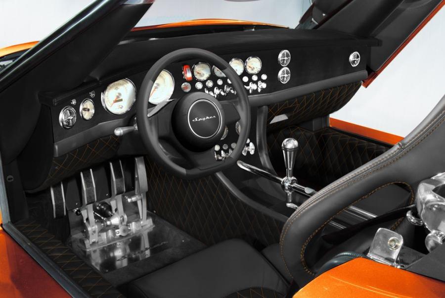  Spyker C8 Laviolette LM85 2008 года  (фото 2 из 36)